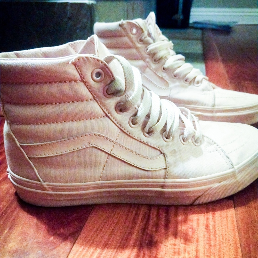 Peach Blush: VANS MONO CANVAS SK8-HI